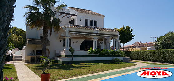 Chalet en venta en Las Marinas